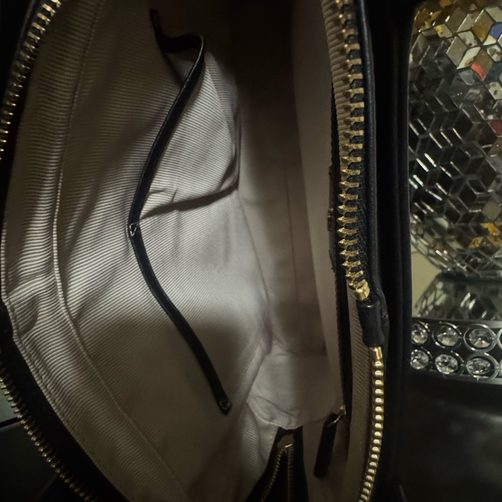 Radley London Classic Black Shoulder Bag - Picture 5 of 11